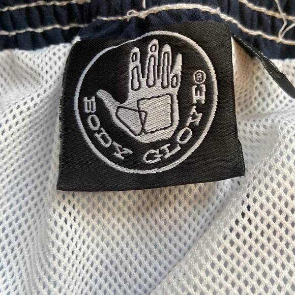 (3 for $20) kids Body Glove swim shorts/trunks small (8) - Picture 3 of 6